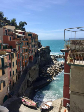 Sara Apartment, Comfort and lateral sea view, Riomaggiore